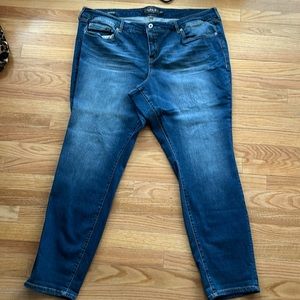TORRID SIZE 24 R BOYFRIEND JEANS